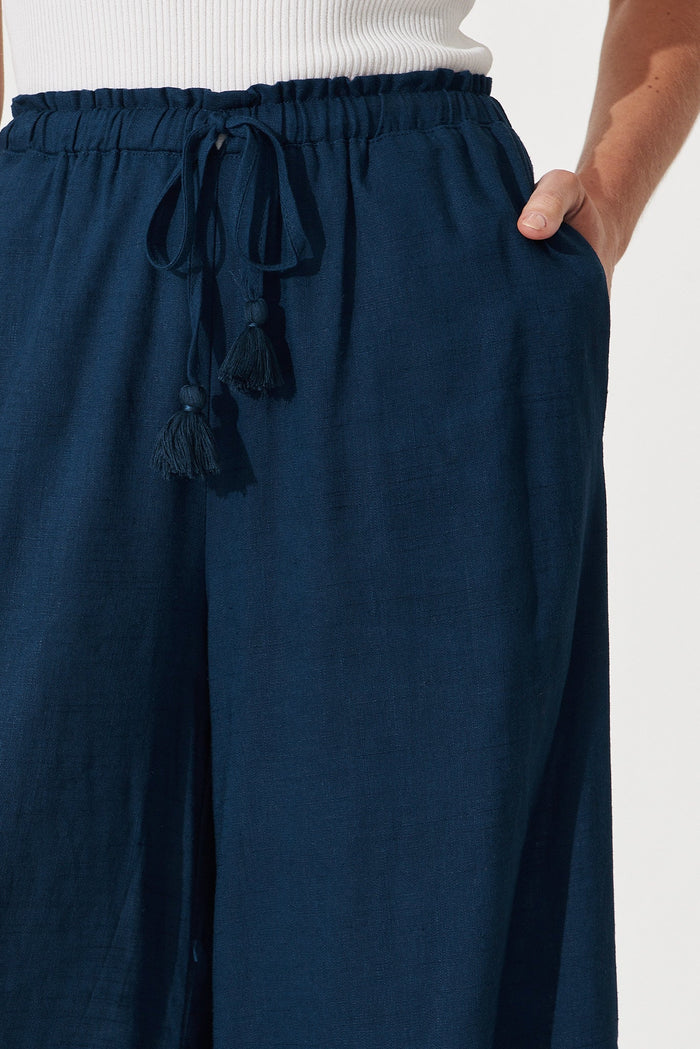 Blueys Pant In Navy Linen Blend - detail
