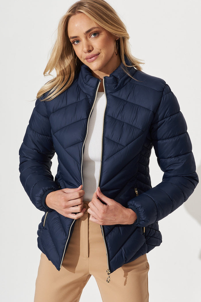 Arvon Puffer Jacket In Navy - front