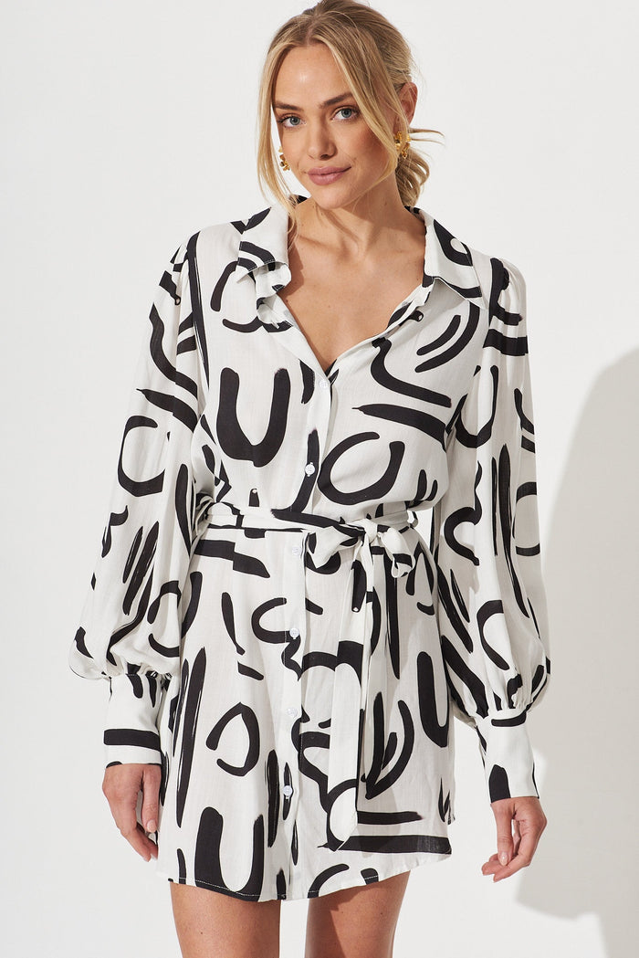 Bonaire Shirt Dress In White With Black Print Linen Blend - front