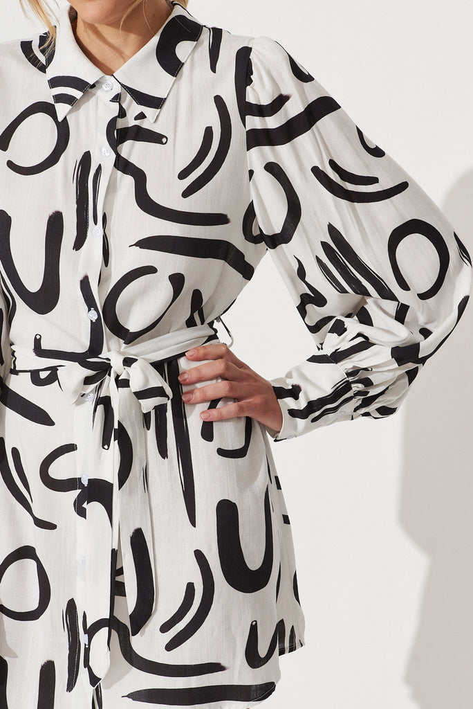 Bonaire Shirt Dress In White With Black Print Linen Blend - detail