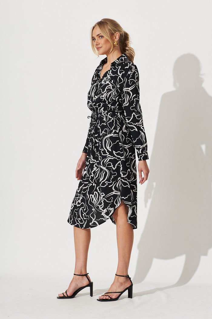 Samana Midi Dress In Black With White Swirl Print - side