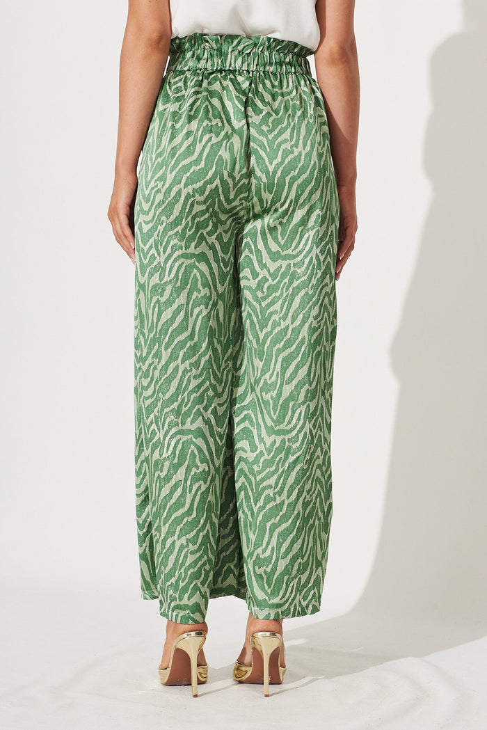 St Martin Pant In Green Print - back