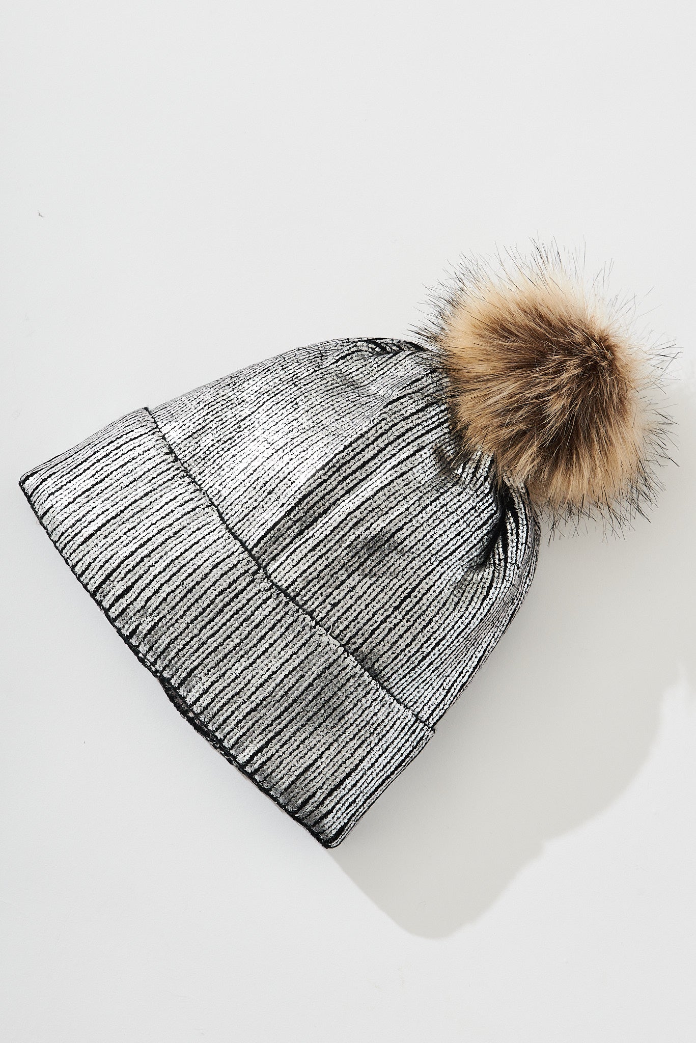 August + Delilah Interlaken Knit Beanie In Silver - St Frock (Dev)