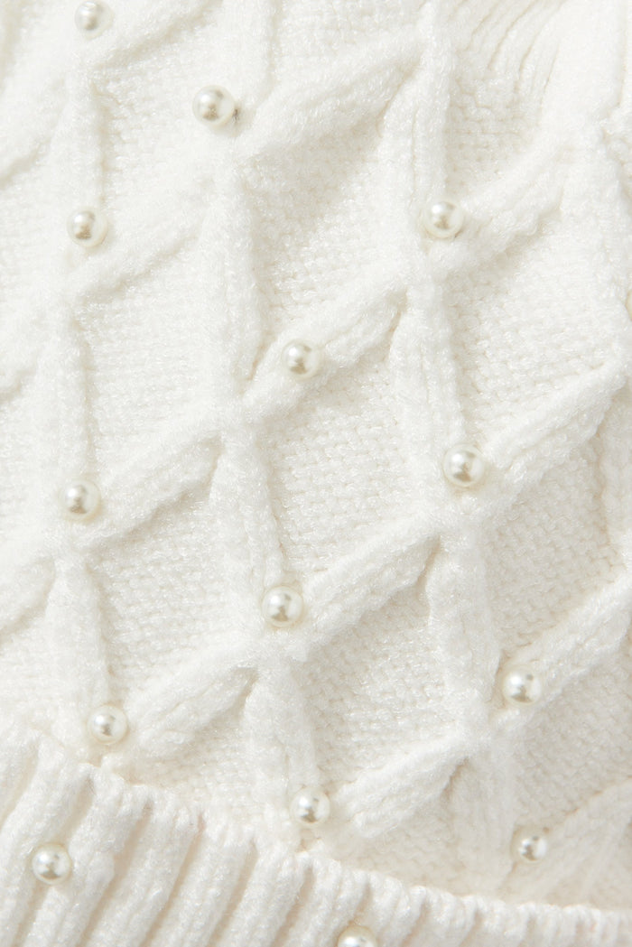 August + Delilah Delvaney Knit Beanie In White With Pearls - fabric