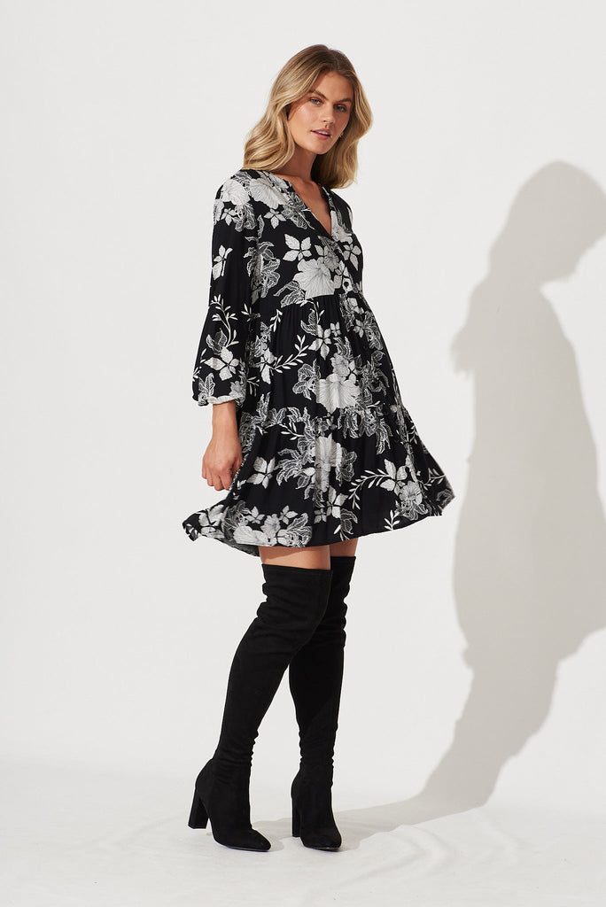 Cozumel Smock Dress In Black With White Floral Print - side