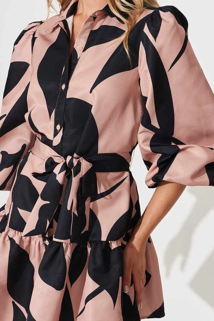 Giulia Shirt Dress In Mocha With Black Print - detail