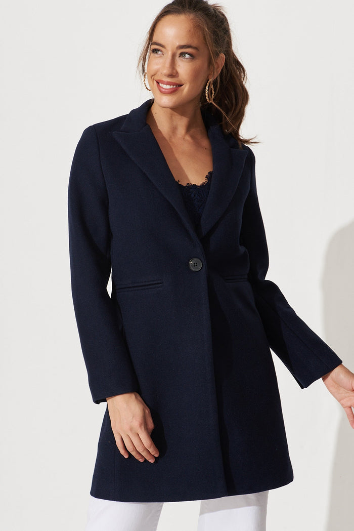 Prato Coat In Navy - front