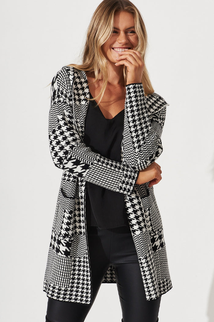 Maulden Knit Hood Cardigan In Black Houndstooth Wool Blend - front