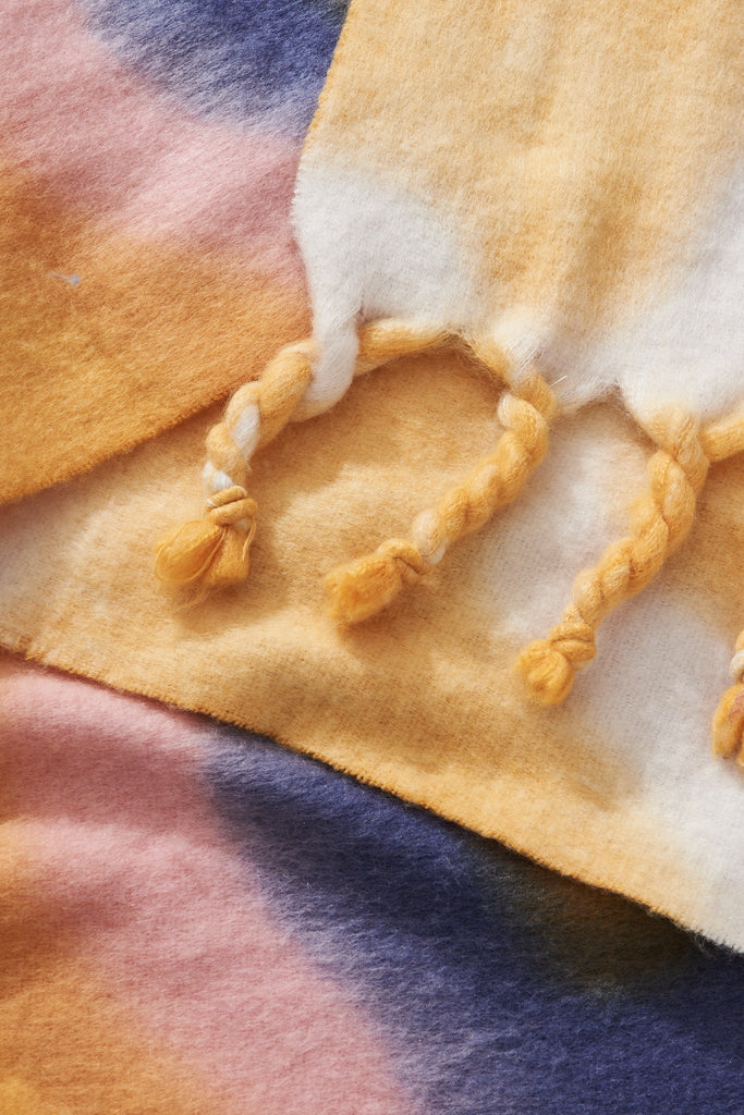 August + Delilah Brenda Knit Scarf In Pink And Mustard Watercolour - detail
