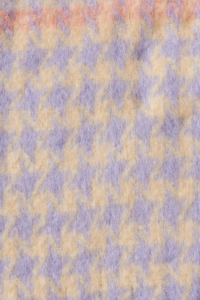 August + Delilah Tanya Knit Scarf In Pink And Purple Houndstooth - fabric