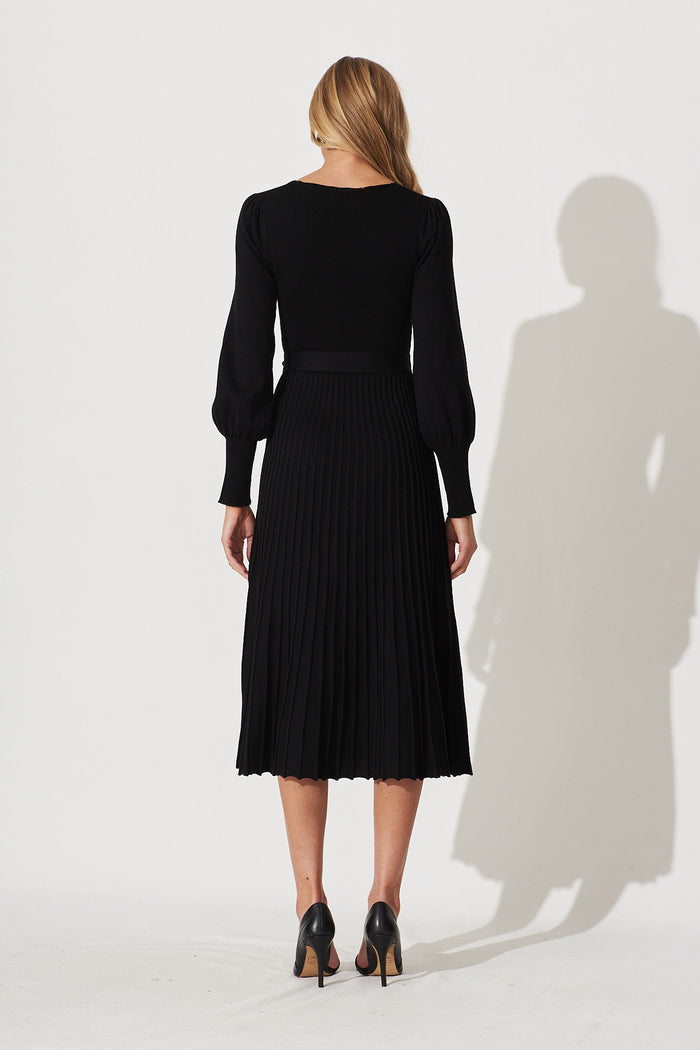 Albi Midi Knit Dress In Black Cotton Blend - back