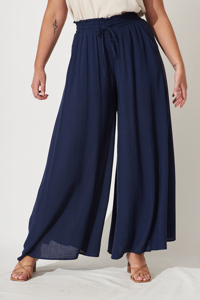 Mariah Pant In Navy - front