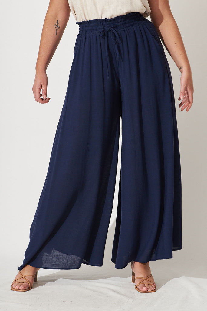 Mariah Pant In Navy - front